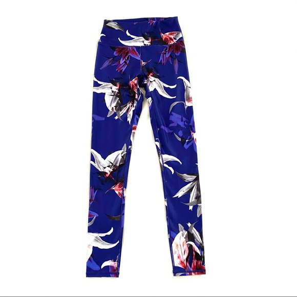 Fabletics Lisette Pureluxe Midnight Lily Leggings - Picture 3 of 8